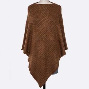 • Textured Solid Poncho •